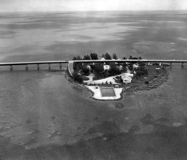 Aerial view of Pigeon Key (1954).