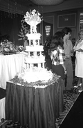 Cake decorated by Ana Paz in a wedding show at the Miami Airport Marriott hotel - Miami, Florida