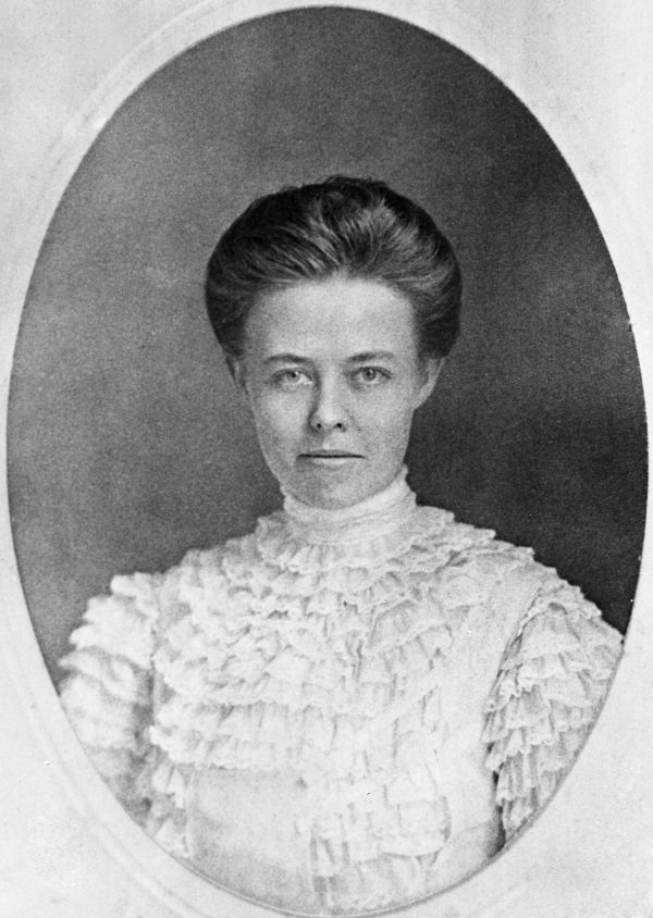 Ivy Stranahan, an early advocate of women's suffrage in Florida (photo circa 1890s).