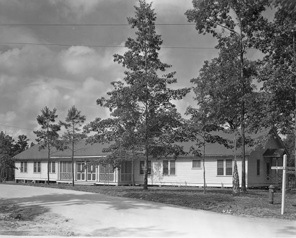 Men's dormitory at Camp Roosevelt, built in 1935 to accommodate workers for the Cross-Florida Barge Canal (photo circa 1936).