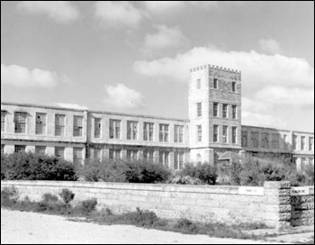 Abandoned cigar factory: Key West, Florida (1938)