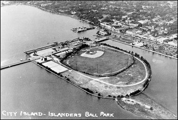 Aerial photograph of City Island and Islanders Ball Park: Daytona Beach, Florida (1946)