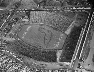 Aerial view of the Gator Bowl football stadium in Jacksonville (1954)