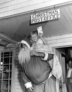 Lewis Yates and Santa Claus: Christmas, Florida (1947)