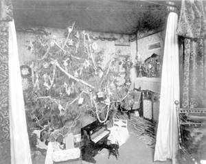 Family parlor decorated for Christmas at 605 Magnolia Avenue, Hyde Park: Tampa, Florida (1895)