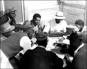 African American men playing cards: Moore Haven, Florida (1941)