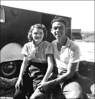 Migrant labor couple: Canal Point, Florida (1939)