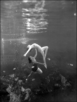 Underwater adajio pose (1949)