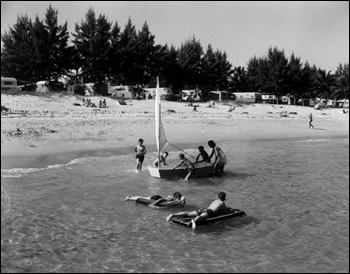 Residents at the beach: Hollywood, Florida