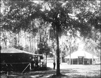 Tin Can Tourists camping park in De Land (ca. 1930)