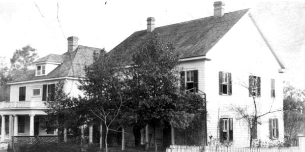 McCord family home in Tallahassee, circa 1910. The McCords took in boarders at this time.