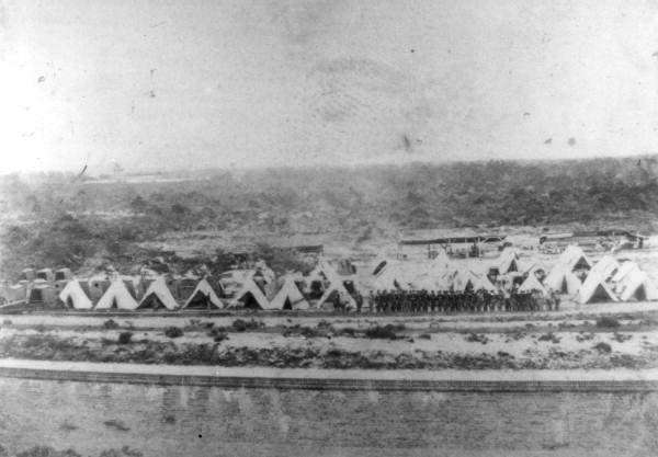 Confederate camp behind Fort Barrancas near Pensacola (April 1861).