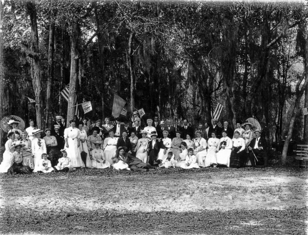 St. Patrick's Day celebration in Melrose (ca. 1907).