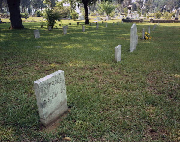 Confederate graves in the Old City Cemetery at Tallahassee (photo 1967).