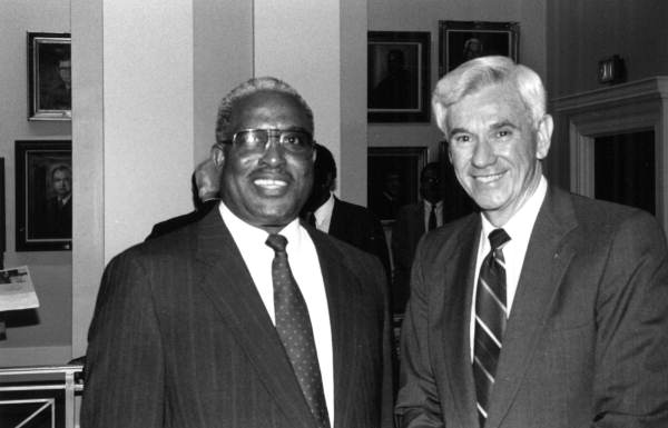 Federal Circuit Judge Hatchett (left) with former governor Reubin Askew (right) at a ceremony honoring Hatchett in 1990.