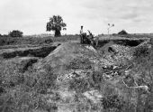 Screening the earth for artifacts at a village site in the Miami area - Florida.