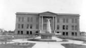 Front view of the Hardee County Courthouse - Wauchula, Florida