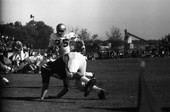 #25 HB Fred Biletnikoff running the football during FSU game in Tallahassee against NCSU.